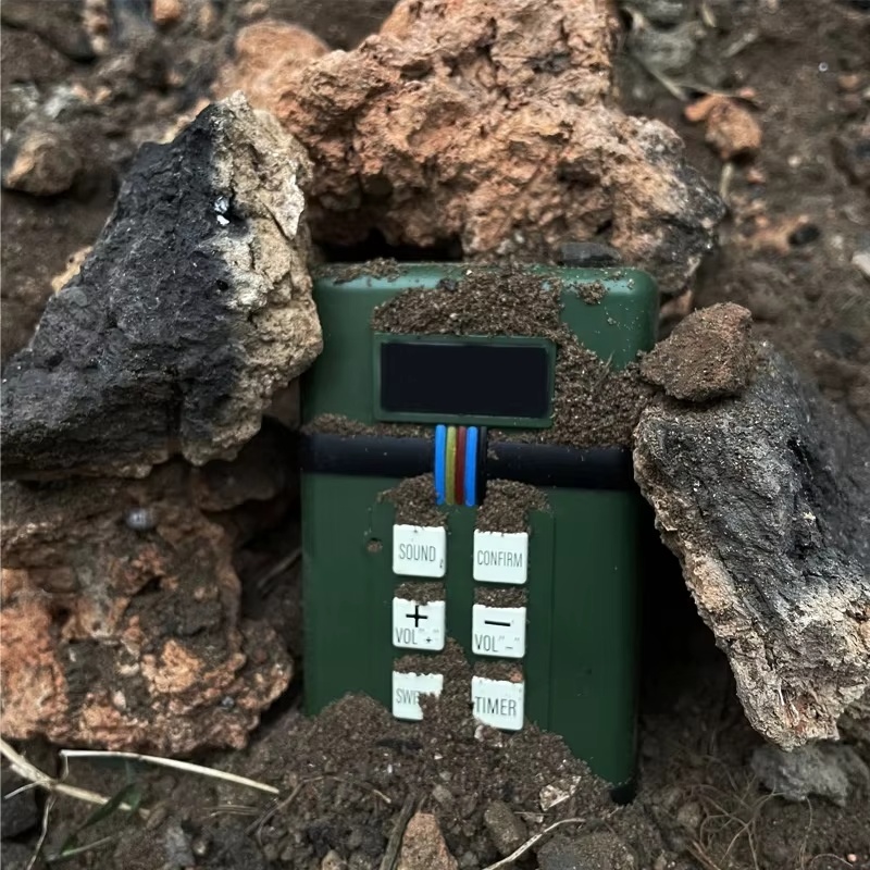 LL-timed smoke grenade C4 mode - Cosplay Prop Making review and price